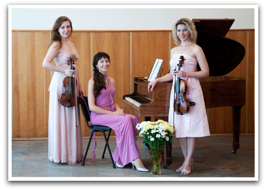 Female Classical Trio 831 International Talent Agency Rising Stars